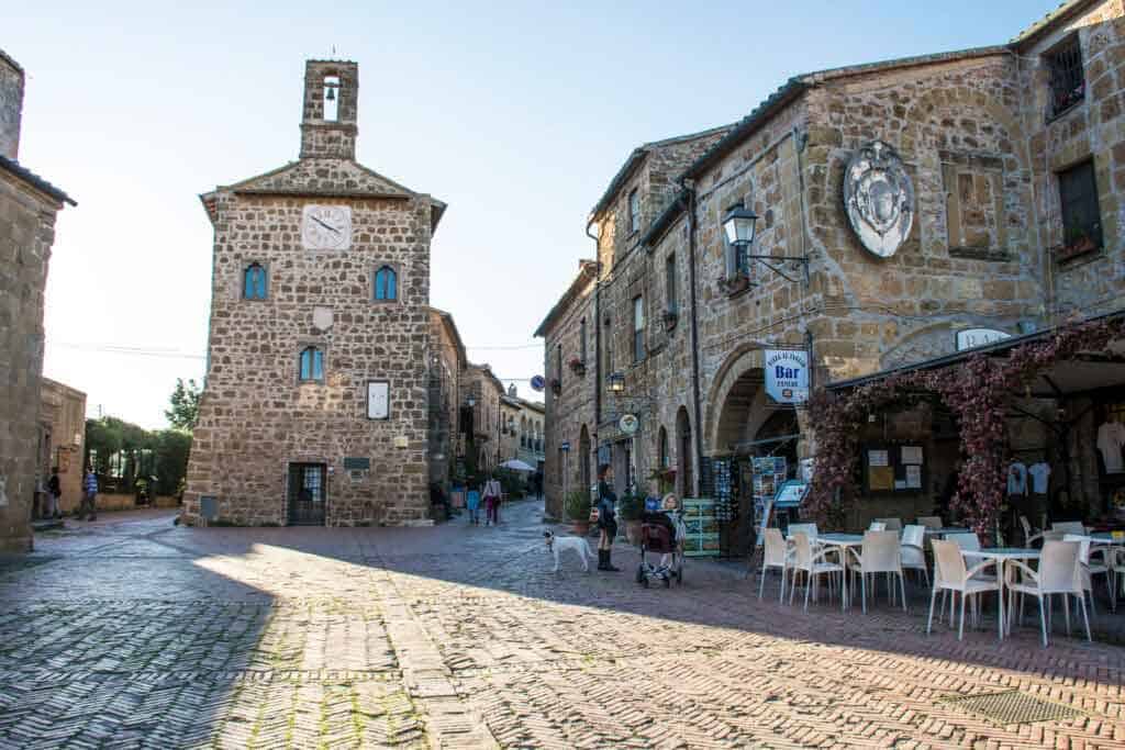 sovana citta del tufo