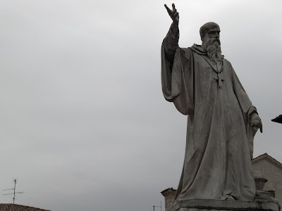 Statua di San Benedetto a Norcia