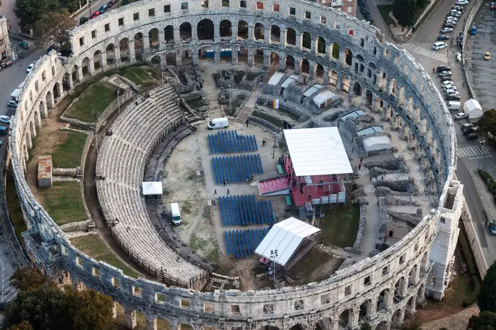 arena-di-pola