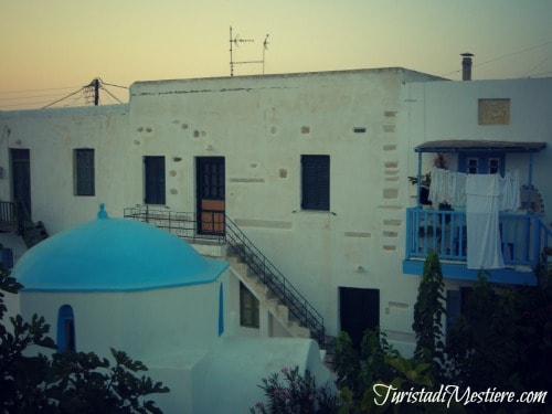 chiesa nel centro di Antiparos