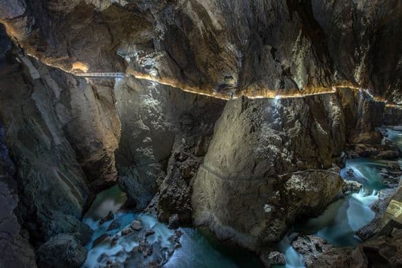 grotte san canziano slovenia