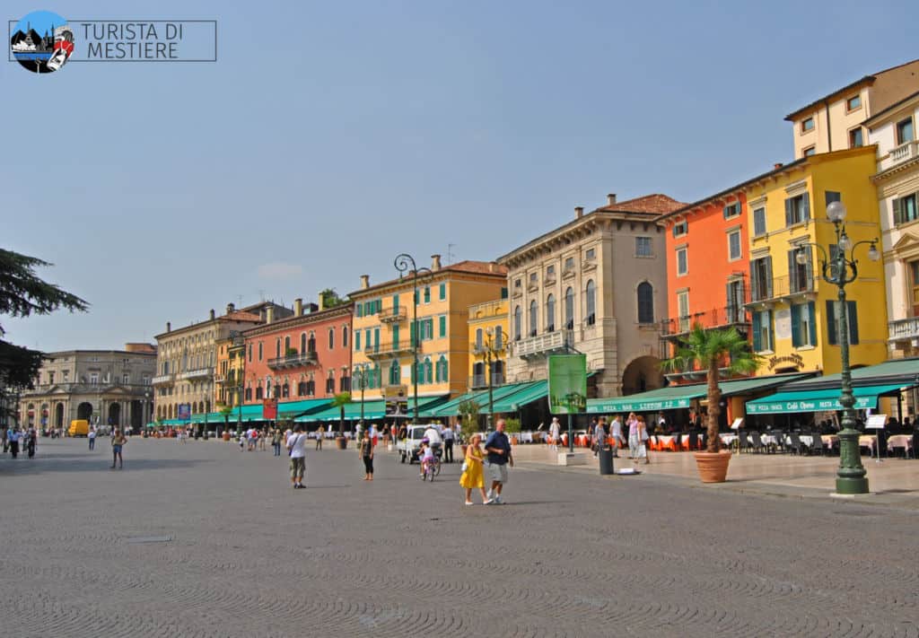 Cosa-vedere-Verona-Piazza-Bra