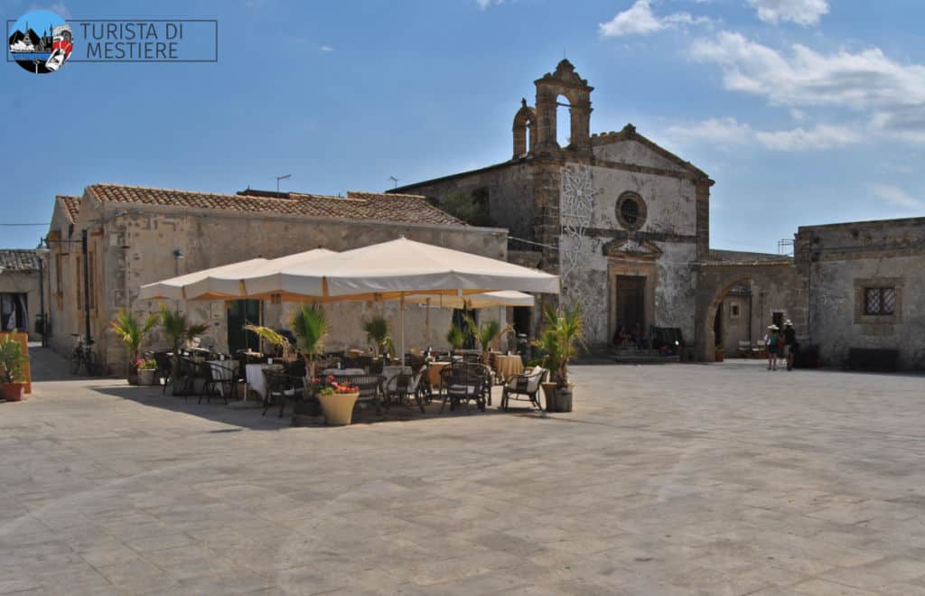 La Chiesa della Tonnara in piazza Regina Margherita