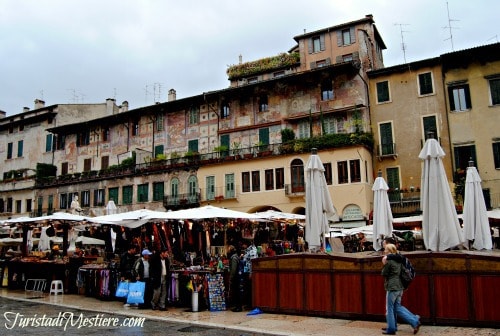 Piazza-Erbe-Verona