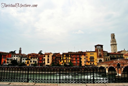 Verona-vista-sull-Adige-e-Ponte-di-Pietra