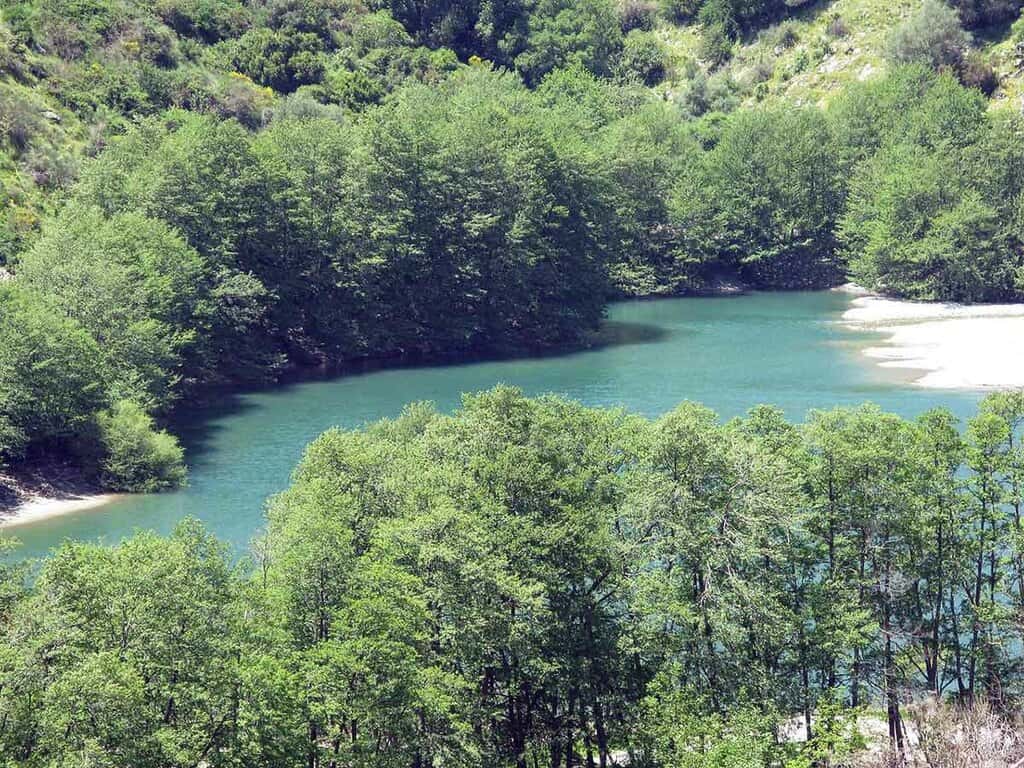Lago Costantino nel Parco Nazionale dell Aspromonte