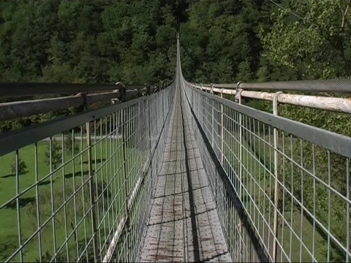 mammiano-basso-ponte-pedonale-sospeso mammiano basso ponte pedonale sospeso