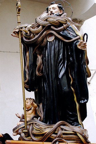 Statua di San Domenico a Cocullo