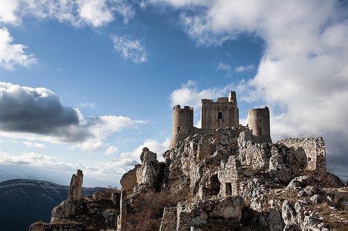 Rocca-calascio-Ladyhawke