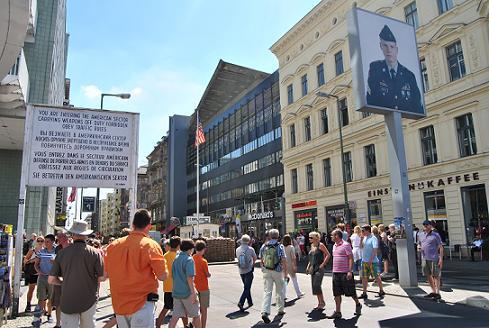 Checkpoint Charlie 