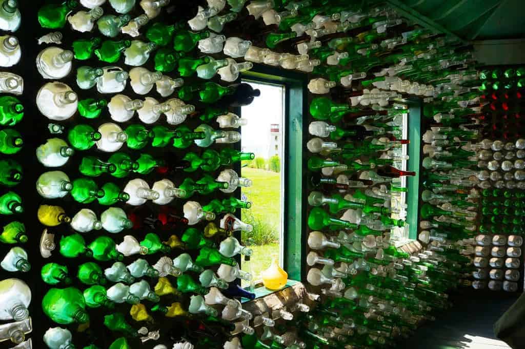 bottle-houses-cap-egmont-