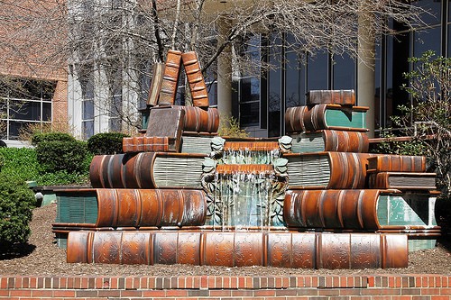 Amelia Valerio Weinberg Memorial Fountain
