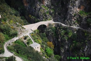 Ponte del Diavolo dall'alto