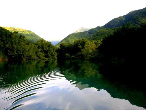 Lago-di-Fiastra Lago di Fiastra