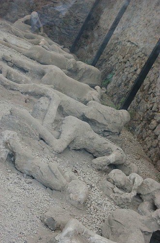 Corpi rinvenuti nell'Orto dei Fuggiaschi