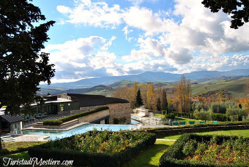 Piscine esterne e giardini