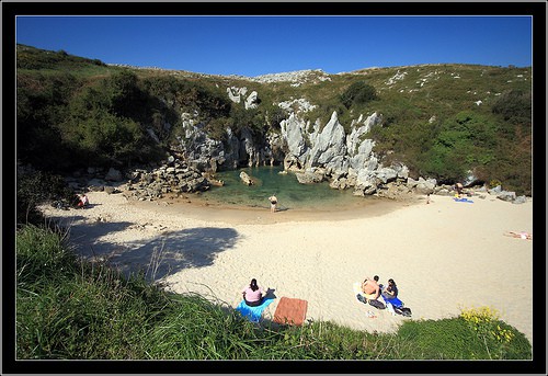 Playa de Gulpiyuri