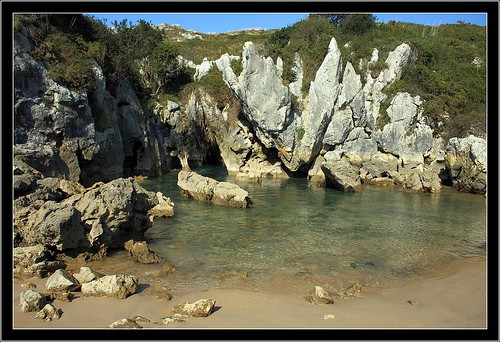 Playa de Gulpiyuri