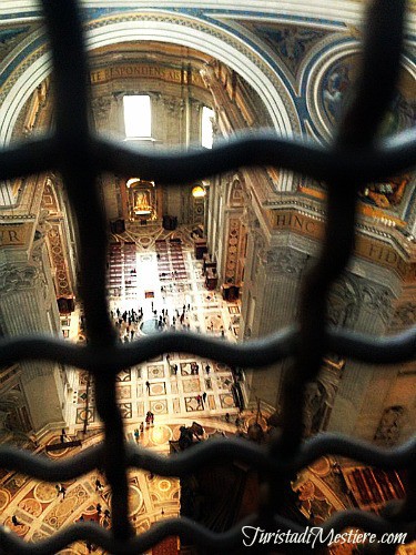 interno-basilica-san-pietro-Roma