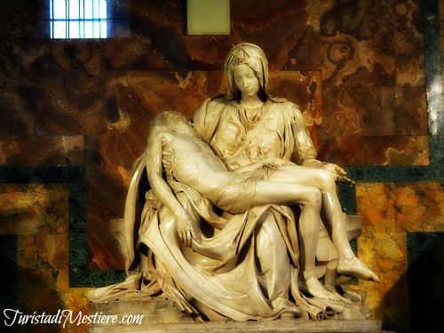 pieta-di-michelangelo-roma