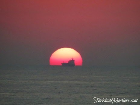 Tramonto-Beirut