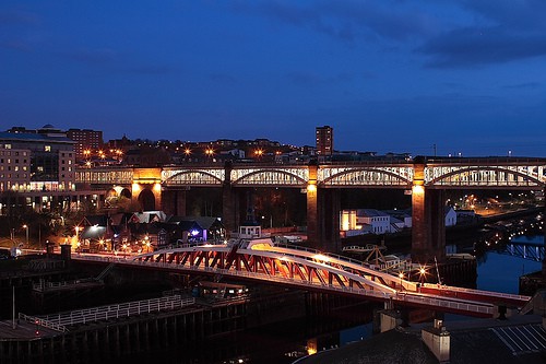 Swing Bridge in primo piano e High Level Bridge in secondo piano 