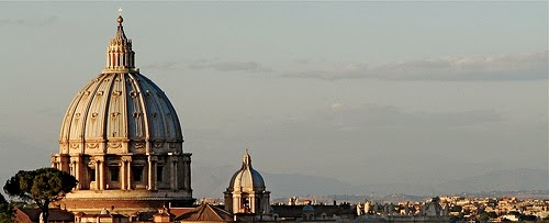 Vista del Cupolone di San Pietro da Via Piccolomini