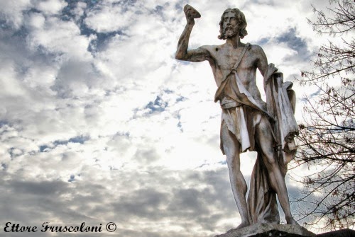 Statua San Giovanni a Ponte Milvio