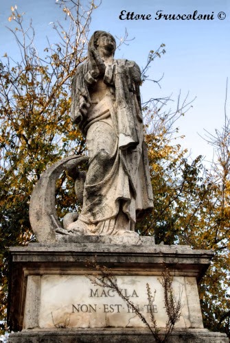Statua dell'Immacolata a Ponte Milvio