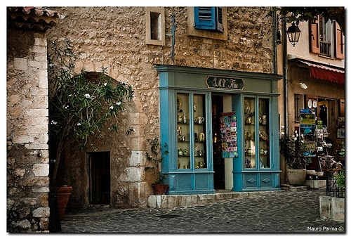 Moustiers Sainte-Marie, Provenza Moustiers Sainte-Marie, Provenza