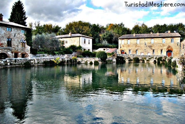 Bagno-Vignoni-Terme-Toscana