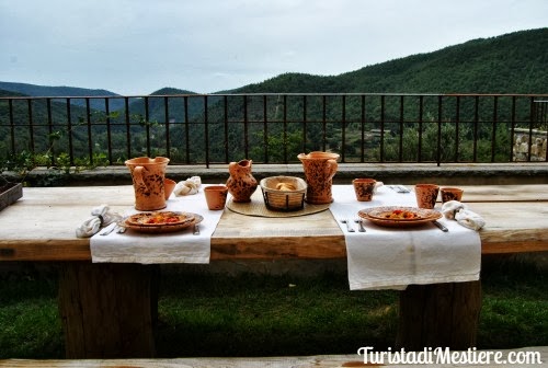 Eremito-Hotel-Umbria-pranzo-open-air.jpg