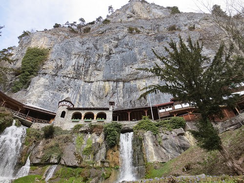St. Beatus Hohlen, waterfalls, Switzerland