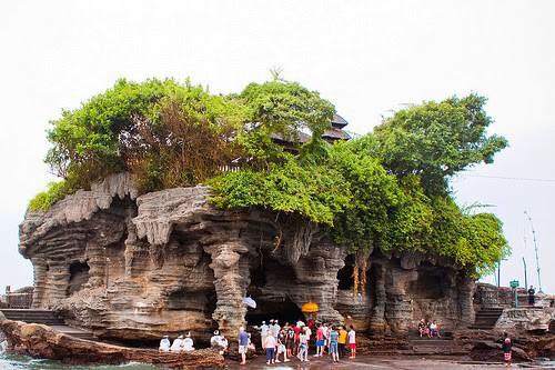 Tanah Lot, Sea Temple Bali, Indonesia Tanah Lot, Sea Temple Bali, Indonesia