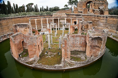 Villa-Adriana_Teatro-Marittimo