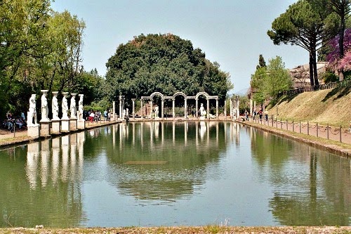 Villa Adriana canopo