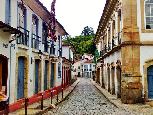 Ouro Preto, città coloniale lungo la Strada Barocca, Brasile