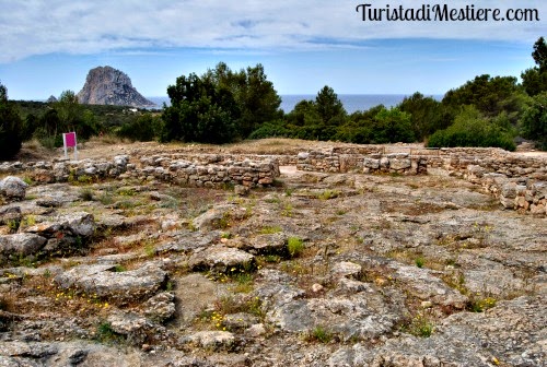 Ses-Paisses-de-Cala-dHort-Ibiza