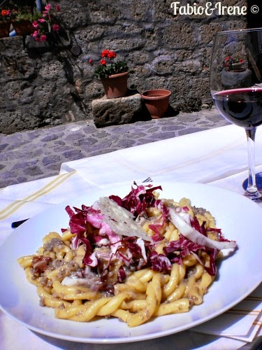 Strozzapreti all'Etrusca con salsiccia Strozzapreti all'Etrusca con salsiccia