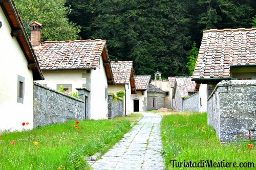 Eremo-di-Camaldoli_casette-