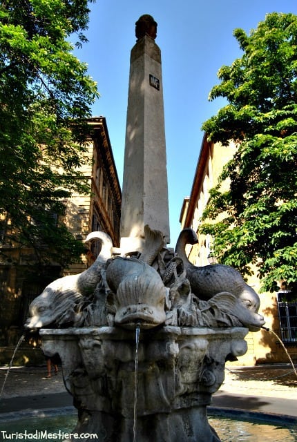 Fontaine des Quatre Dauphin