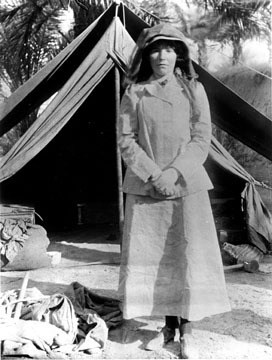 BellK Gertrude Bell in Iraq in age