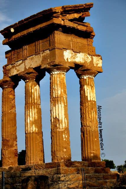 Valle-templi-Agrigento-Tempio Dioscuri
