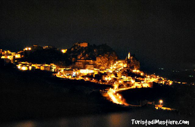 Bagnoli del Trigno by night