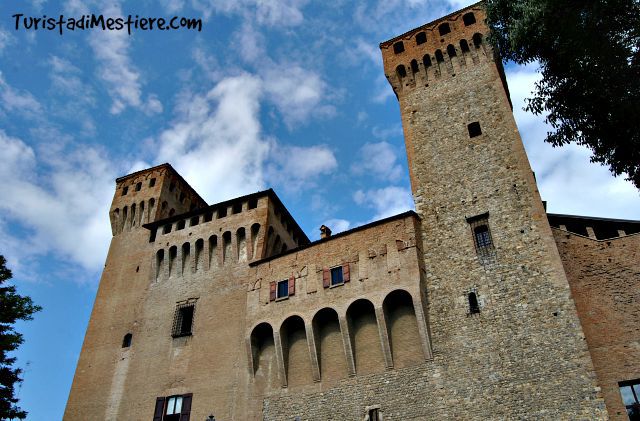 Rocca Vignola esterno