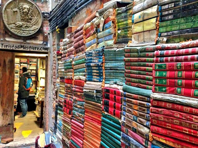 Libreria-Acqua-Alta-Venezia