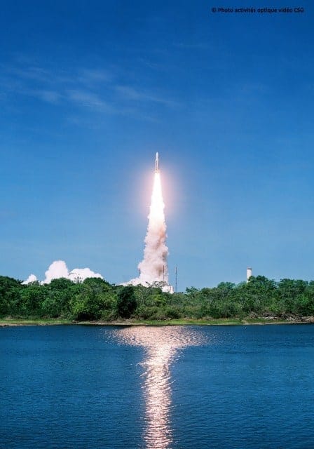 Decollage fusée Ariane CSG © Photo activités optique vidéo CSG
