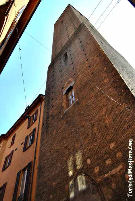 Torre-Azzoguidi-Bologna