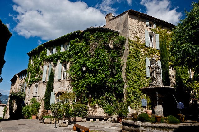 Saignon-Provenza-Francia