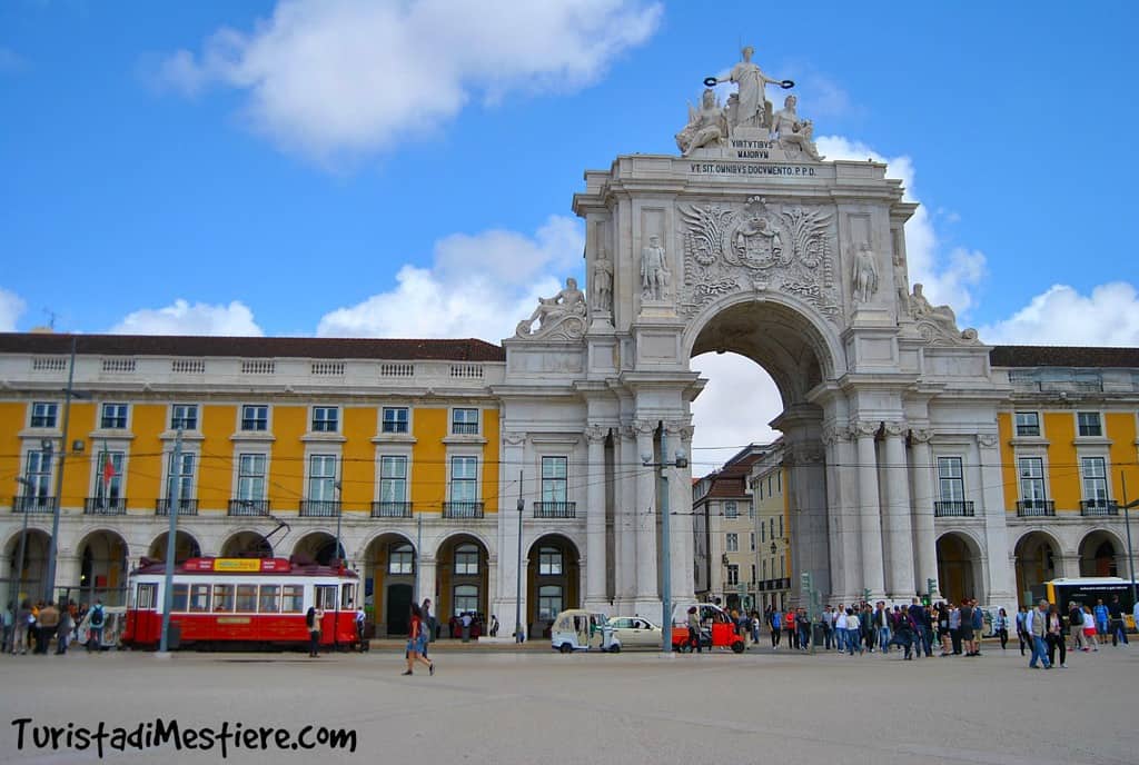 Lisbona-Praca-do-comercio